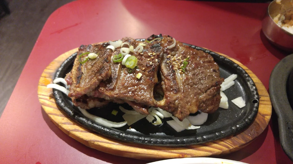 牛仔骨盖饭